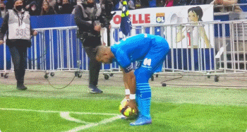 香香爱看球七连红！英超-切尔西2-0埃弗顿终结四场不胜（香香爱看球豪取七连红！英超：切尔西2-0埃弗顿，终结四场不胜）