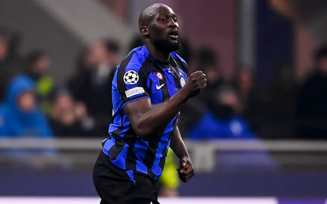 湖人浓眉哥篮下统治力助球队获胜（浓眉内线统治，湖人取胜）