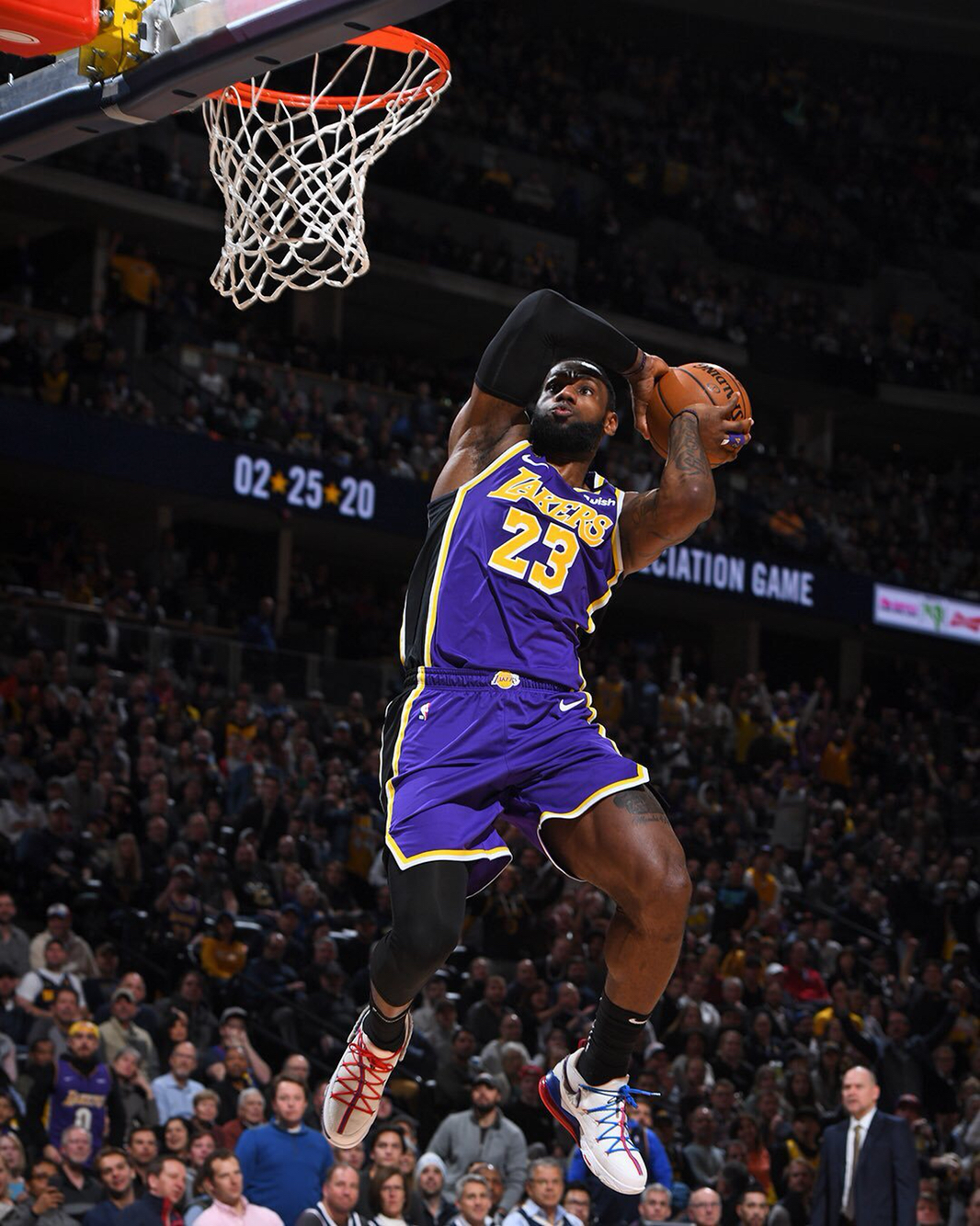 巴林U17vs中国U17：邝兆镭、万项首发，周雨诺、何思凡出战（中国U17对阵巴林U17：邝兆镭、万项先发，周雨诺、何思凡登场）