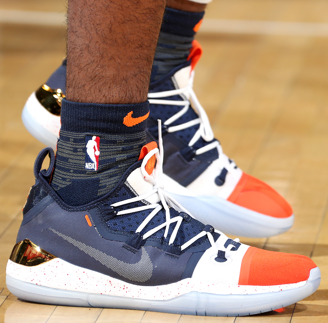 维罗纳vs帕尔马：加利亚尔迪尼、焦瓦内首发，库特罗内、马特奥-佩莱格里诺出战（维罗纳迎战帕尔马：加利亚尔迪尼、焦瓦内首发，库特罗内与马特奥-佩莱格里诺登场）