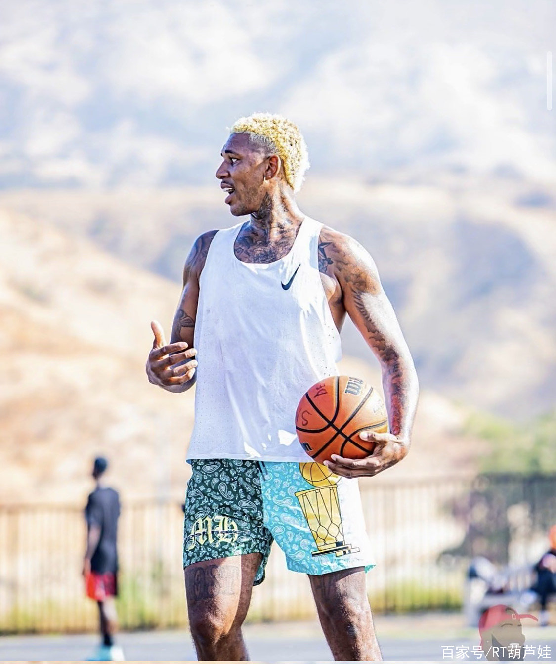 贝林厄姆西甲生涯已10次单场传射，为同期最多（贝林厄姆西甲生涯10次单场传射，位列同期第一）