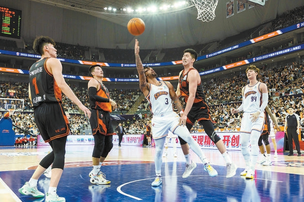 斯洛特：密集赛程下球队需恢复时间，加克波和远藤航将缺席（斯洛特：密集赛程亟需恢复，加克波、远藤航将缺阵）